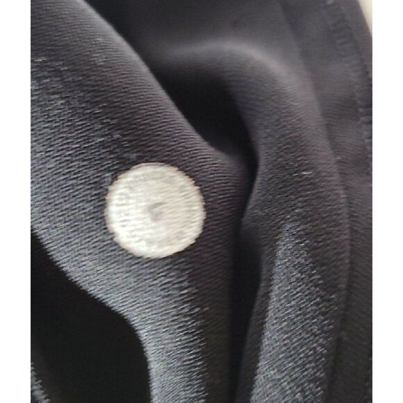 Lululemon On The Fly Skirt Size 4 - Picture 3 of 4